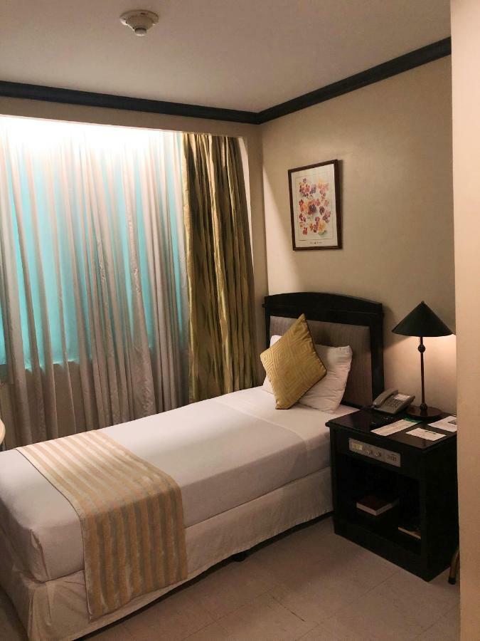 Tower Inn Makati Business Hotel 马卡蒂 外观 照片